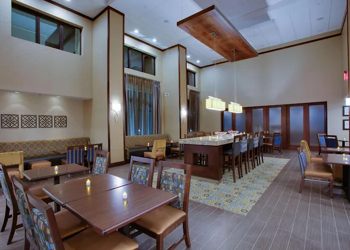Hampton Inn & Suites Philadelphia/Bensalem
